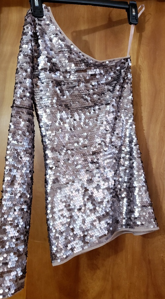BCBG max azria one shoulder sequin top xs